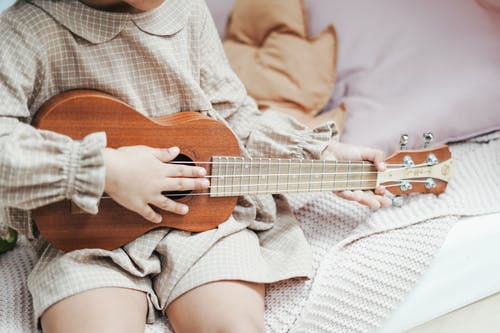 陈粒《妙龄童吉他谱》-C调-鹤唳吉他教室