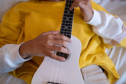 姜育恒《驿动的心吉他谱》-G调-四川自贡专吉吉他